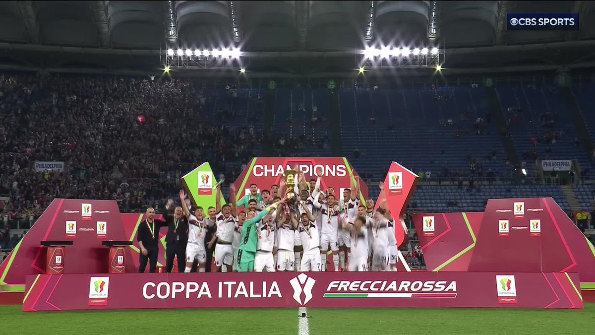 ABSOLUTE SCENES. FOR THE FIRST TIME SINCE 1974, BOLOGNA LIFT THE COPPA ITALIA TROPHY 🏆🇮🇹