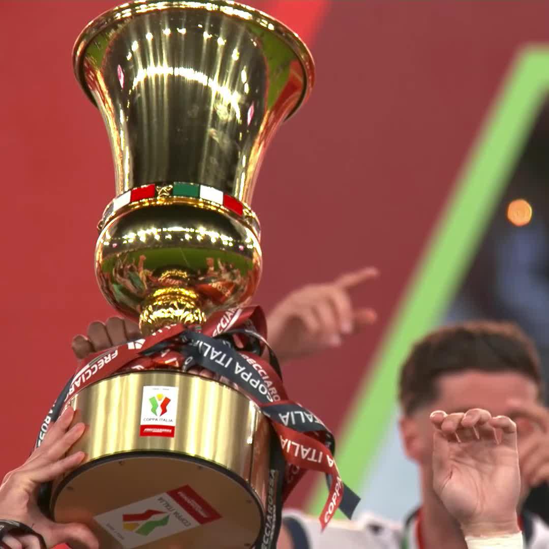 One more time in slo-mo, Bologna FC 1909 fans? 😄 #CoppaItaliaFrecciarossa