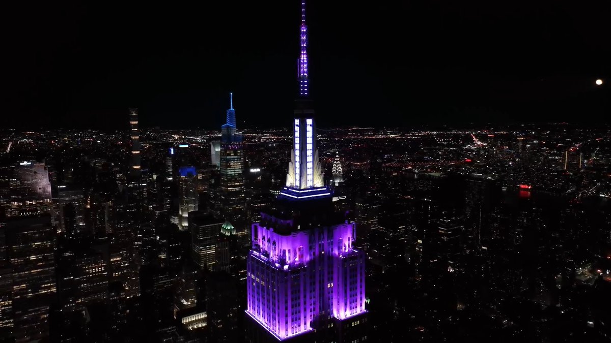 Shining in purple and white in celebration of New York University's 2025 Commencement Text CONNECT to 274-16 to get alerts on our Lights! Watch tonight's lighting here: