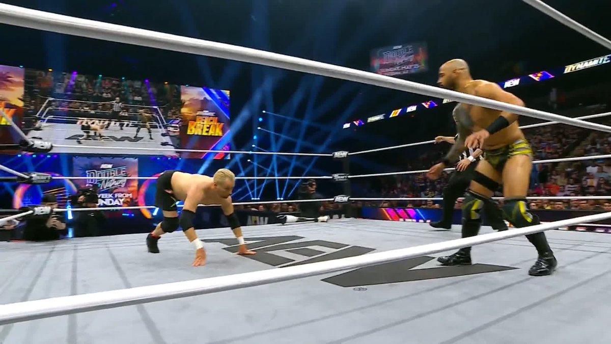 Zach Gowen in his in-ring debut for AEW against Ricochet. #AEWDynamite