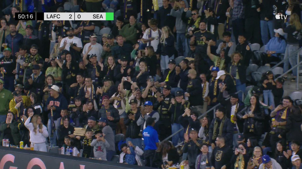 Jeremy Ebobisse is as cool as they come under pressure. ❄️ LAFC have a two-goal cushion.
