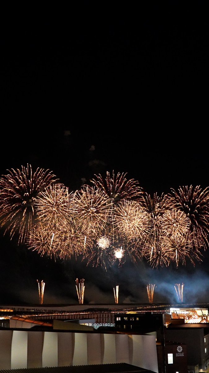 \🎆JAPAN FIREWORKS EXPO🎆/ 日本を代表する #花火大会 を毎月開催! 全国の花火師が万博のために製作した芸術玉が 夢洲の夜空を彩ります✨ 今後の開催日✍️ 5/31(土)・6/28(土)・7/21(月)・7/23(水) 8/23(土)・9/27(土)・10/8(水) ▼詳細 大阪・関西万博 🎆 JAPAN FIREWORKS EXPO 公式 | 日本全国の花火大会が集結! #EXPO2025