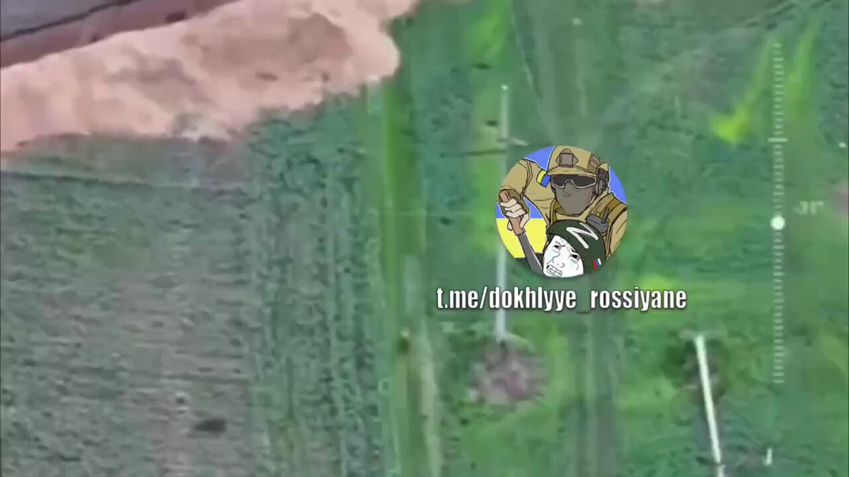 🇫🇷 Un occupant russe cascadeur à moto a décidé de sauter par-dessus un fossé antichar… 🇬🇧 Ivan stuntman on a motorcycle, decided to jump over an anti-tank ditch…