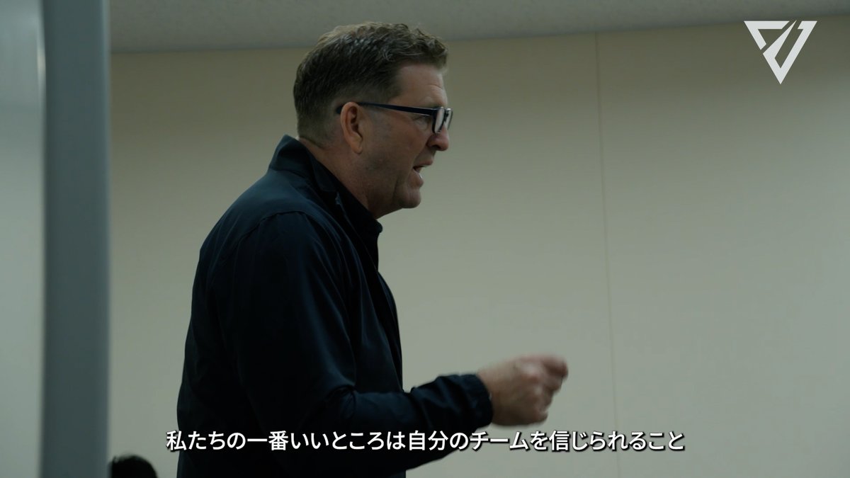 "4 more wins" 互いを信じ、ハードワークで掴んだSEMIFINALSへの切符。次も #ジェッツ一丸 で、目の前の一勝を全力で掴みに行く。 🗓️NEXT GAMES りそなグループ B.LEAGUE SEMIFINALS 2024-25 vs. 宇都宮ブレックス@日環アリーナ栃木 GAME1：5月17日(土) GAME2：5月18日(日) GAME3：5月19日(月) ※2戦先勝方式 #いくぜてっぺん #千葉ジェッツ #chibajets #りそなグループ #Bリーグチャンピオンシップ
