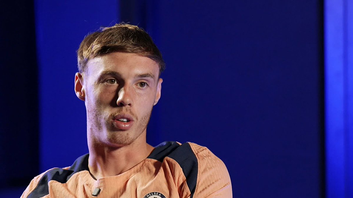 "He's one of the best midfielders I've played with" 🗣️ Cole Palmer thinks Romeo Lavia will be one of the best midfielders in the world 👊