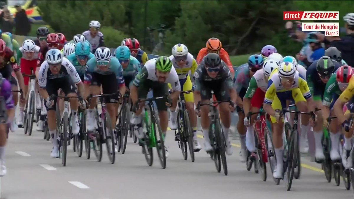 Un sprint beaucoup plus serré qu'hier, mais c'est à nouveau Danny van Poppel qui est vainqueur au sprint sur le Tour de Hongrie ! #lequipeVELO