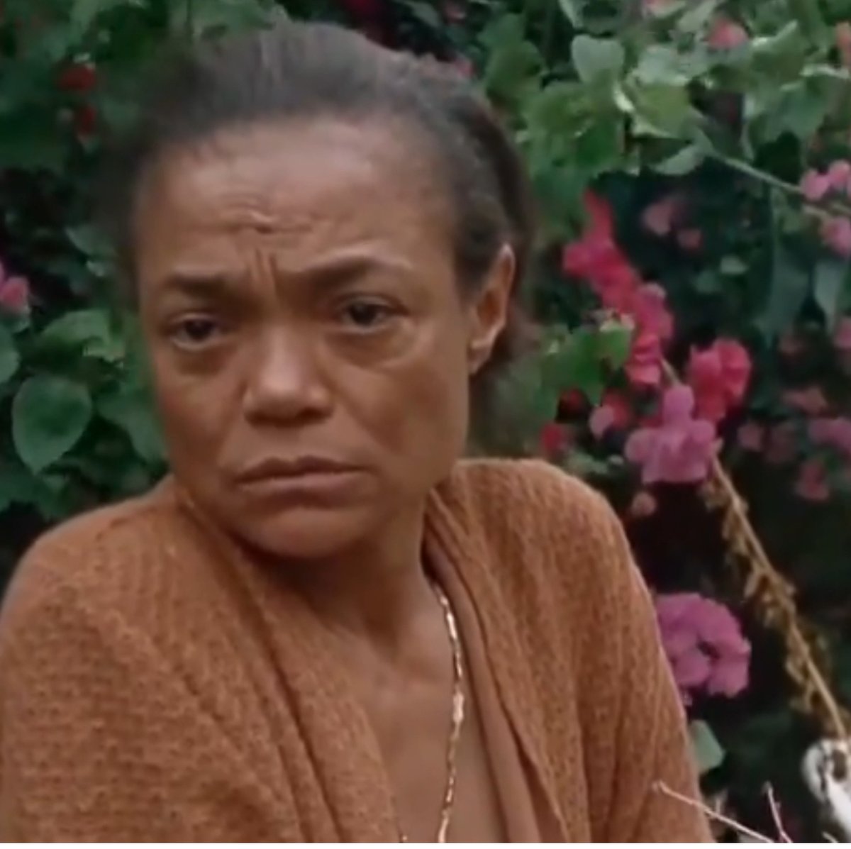 Eartha Kitt talks about love and compromise, 1982.