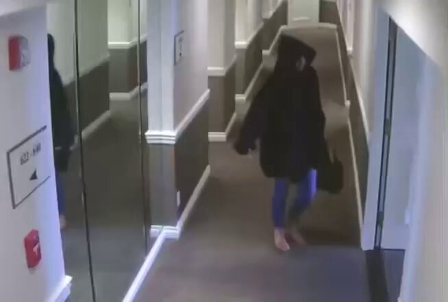 😱New York Federal agents released the extremely graphic video showed Diddy drag his ex-girlfriend Cassie across the hotel hallway floor in Los Angeles Cassie Ventura testified for more than two days about her abusive relationship with Sean "Diddy" Combs, including graphic and disturbing details of being forced into so-called "Freak-Offs" — alleged sex parties involving other men. As a reminder, Sean "Diddy" Combs is facing a number of serious federal criminal charges, including: 🚩Sex trafficking: Accusations that he forced women to engage in sexual acts through coercion, deception, or threats. 🚩Racketeering (organized crime): Allegations that he created and led a criminal enterprise involved in the exploitation of women. 🚩Transportation for prostitution: Charges related to moving women across state lines to participate in sexual acts.