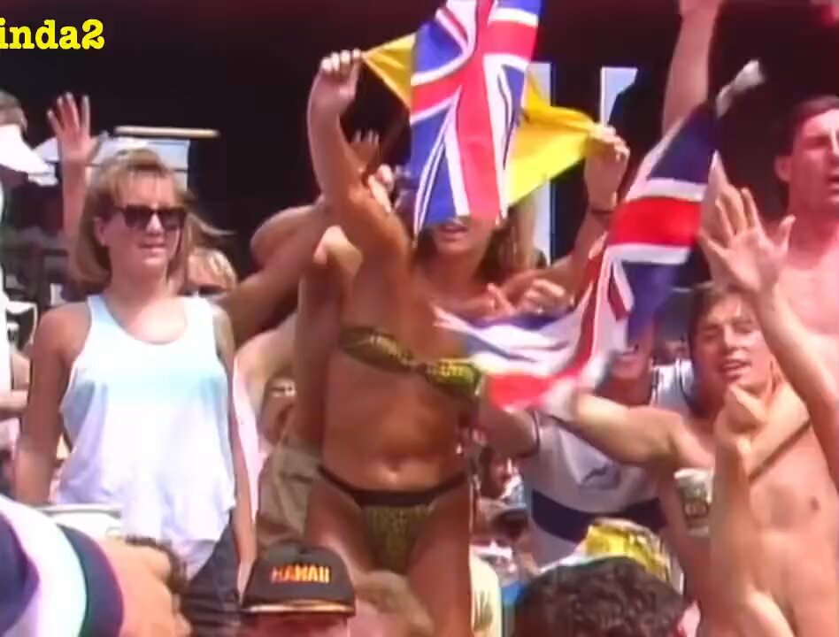 Aussie man catches the ball while smoking a cigarette