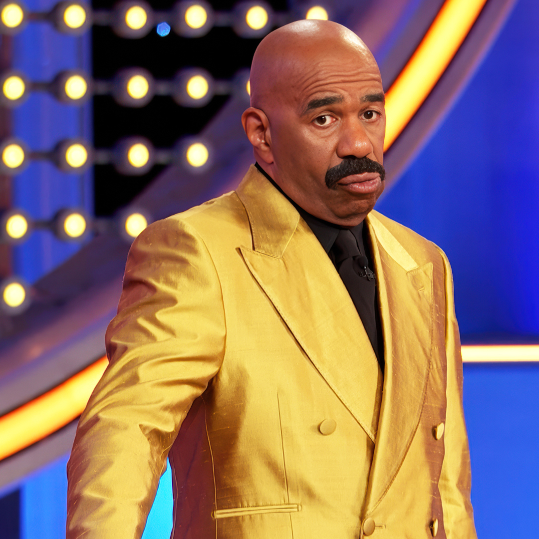 Crappy answer silences Steve Harvey!! 💩😶😂 What’s something you do in the shower that you wouldn’t do when showering with your boo??