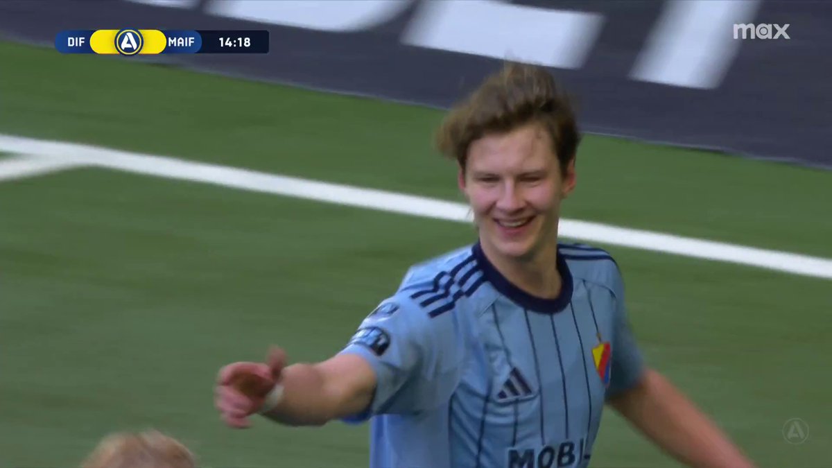1-0 Djurgården! August Priske vinklar in ledningsmålet mot Mjällby! 🔵 📲 Se matchen på Max