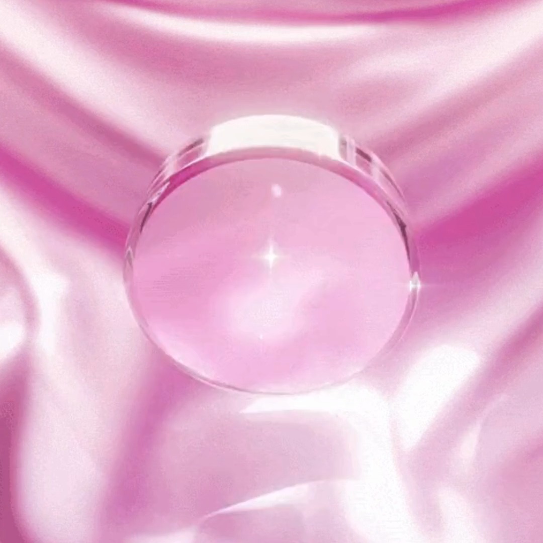 Raise your hand if you know what this is 🙋🏼♀️ Get your Parívie collectible now on TYB: