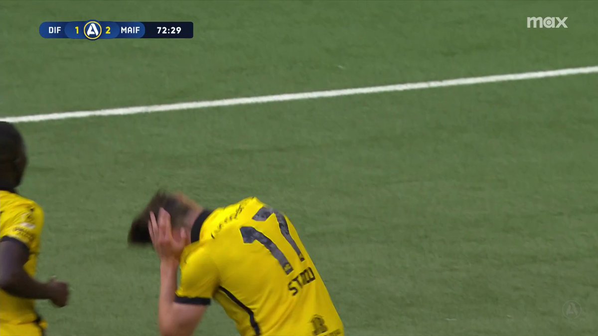 2-1 Mjällby AIF! Elliot Stroud lossar vänstersläggan 🟡⚫ 📲 Se matchen på Max