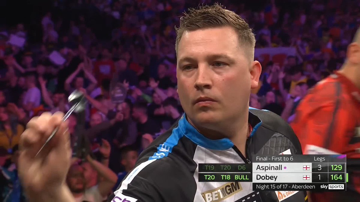 TWO AWAY! Chris Dobey continues to miss darts at doubles, and Nathan Aspinall continues to punish him! The Asp is closing in on a nightly win in Aberdeen! 📺 #PLDarts25