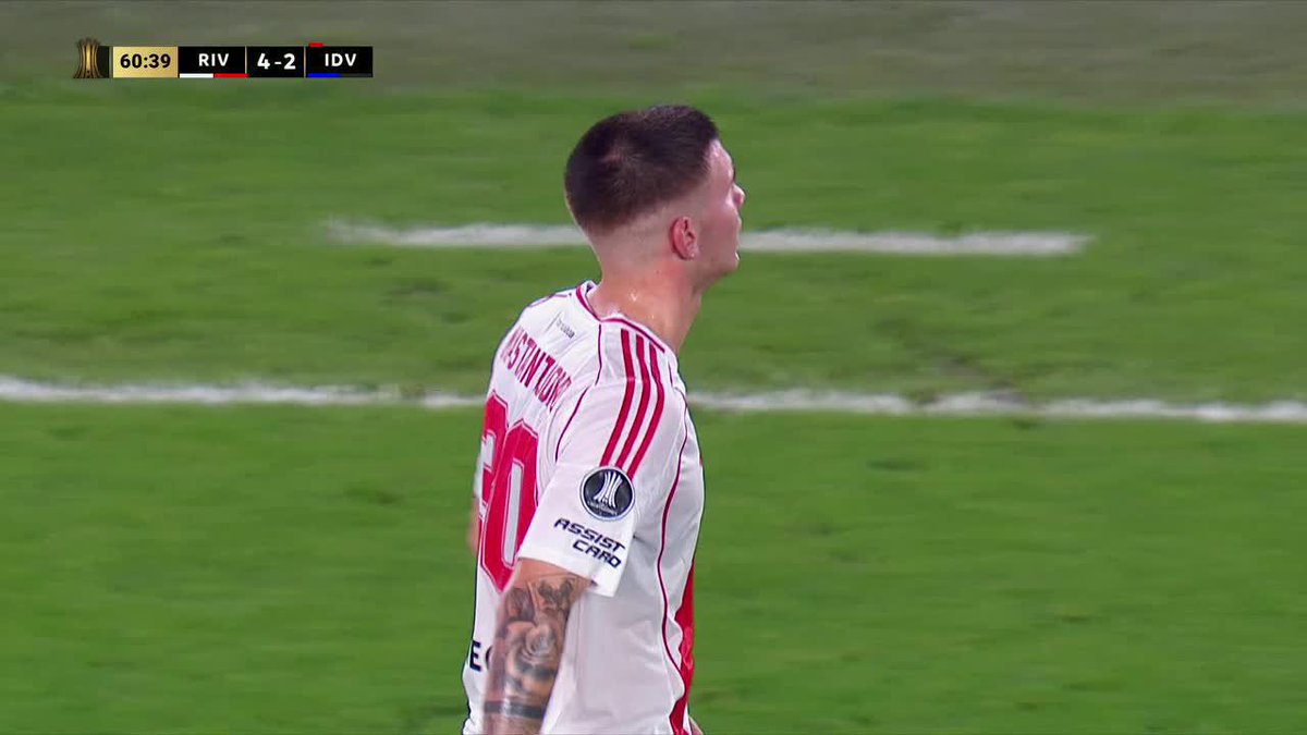 COMO TE VAN A OVACIONAR ASI CON 17 AÑOS !!!