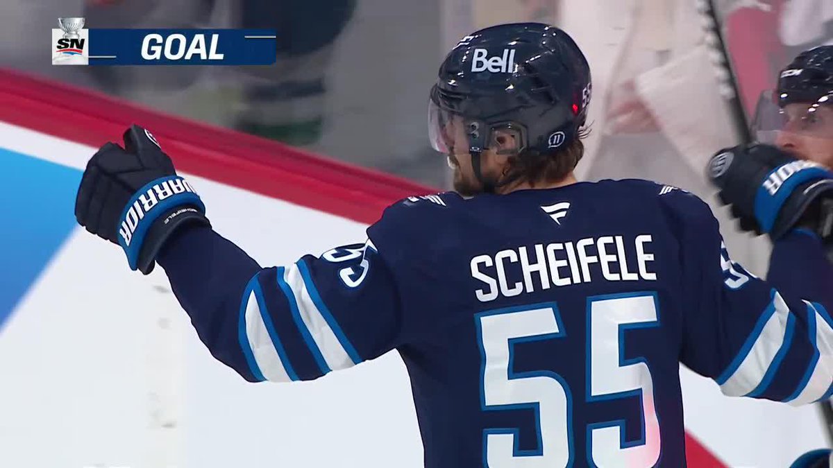 Shoutout to the home ice friendly bounce 😆 😆 😆