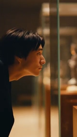 【金・土曜は20時まで】谷口吉生設計の法隆寺宝物館は夜の風景も印象的です。展示室を巡ったあとは1階のレストランでひと休み。東博の #夜間開館 をお楽しみください。 *入館は閉館の30分前まで。 *特別展の開館時間は別途ご確認ください。 #ナイトミュージアム
