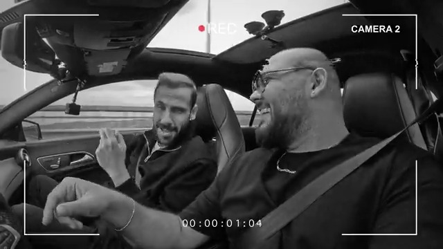 🚗 Araba ve Yatırım 2. bölüm bu akşam 18:00'de yayında! Bu kez direksiyonda, sorular ise Ümit'ten geliyor. Eğlence, kahkaha ve ödüllerle dolu bu yayını kaçırmayın – hatırlatıcıyı kurmayı unutmayın! ⏰