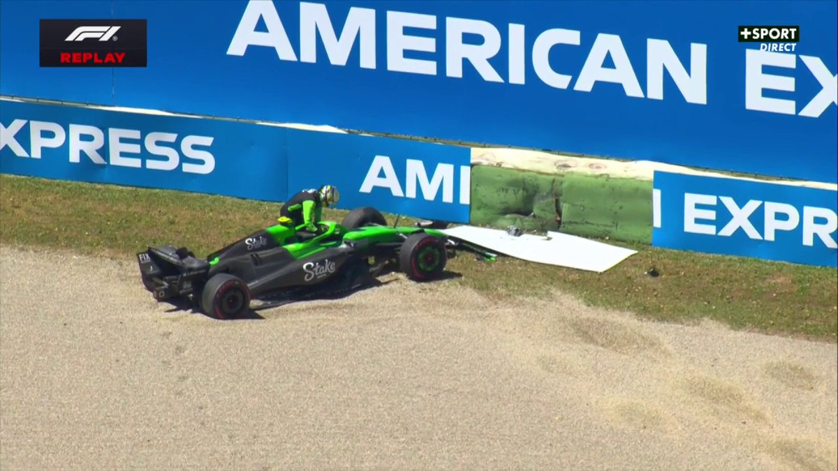 Drapeau rouge en fin de séance après une sortie de piste de Bortoleto 💥🚩 #ImolaGP #F1
