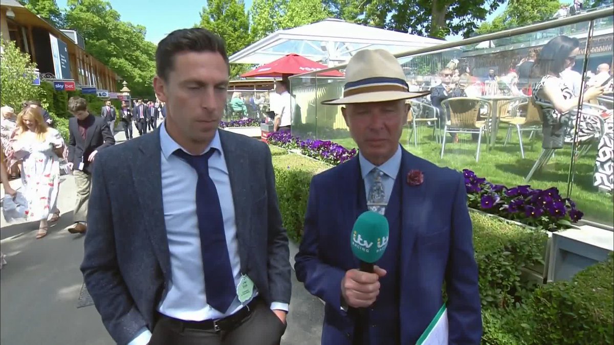 Great to see Celtic legend Scott Brown at York today 🟩⬜️ And he's got an FA Cup final prediction (Sorry, Palace fans 😬) #ITVRacing | Scott Brown | #CelticFC