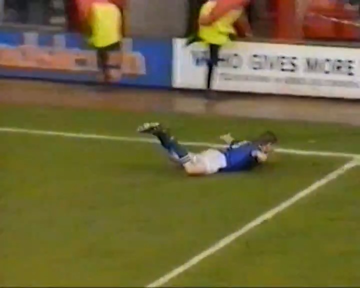 ⏪ A throwback to the last time the Spireites won by two-goals at Walsall - the same year Chesterfield last went up via the play-offs... (That Tony Lormor goal 😍) #Spireites