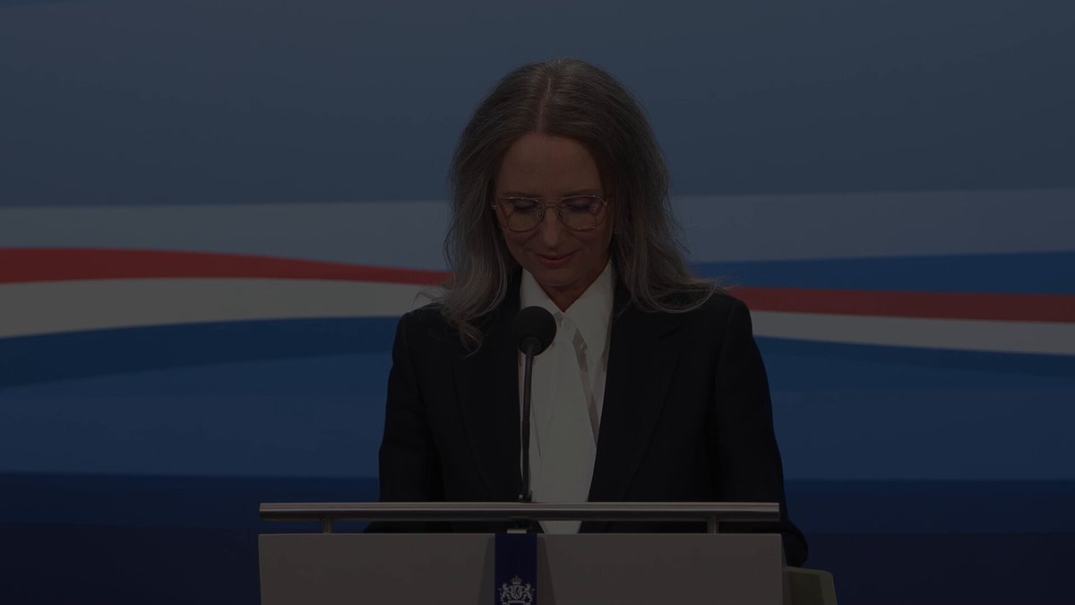 Terugkijken: het inleidend statement van de wekelijkse persconferentie na de #ministerraad van vicepremier Fleur Agema (MinisterVWS). Met aandacht voor het overlijden van Jan Terlouw, de bijeenkomst van de Europese Politieke Gemeenschap waar premier Dick Schoof momenteel aan deelneemt, het wetswijzigingsvoorstel van de Wet DNA-onderzoek bij veroordeelden, en het bevriezen van de huren voor sociale huurwoningen voor een periode van twee jaar.