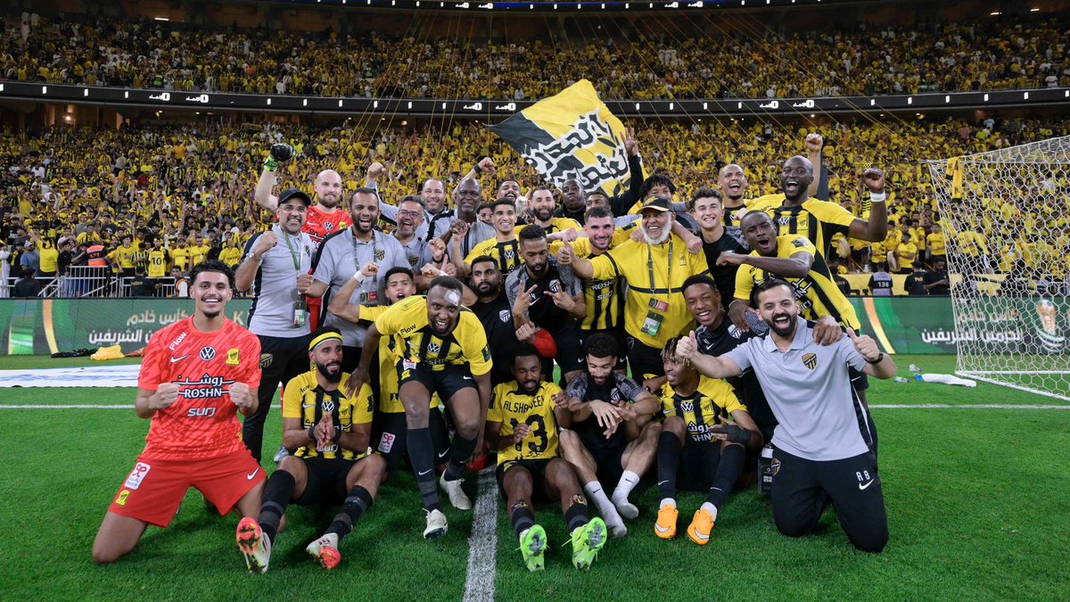 للمعلومية نادي #الاتحاد حسم الدوري الأقوى من هنا كانت هيمنة سطوة واكتساح وتعنيف سميها زي ماتحب من هنا عبر #الاتحاد وحقق الدوري.. مشاهدة ممتعة💀