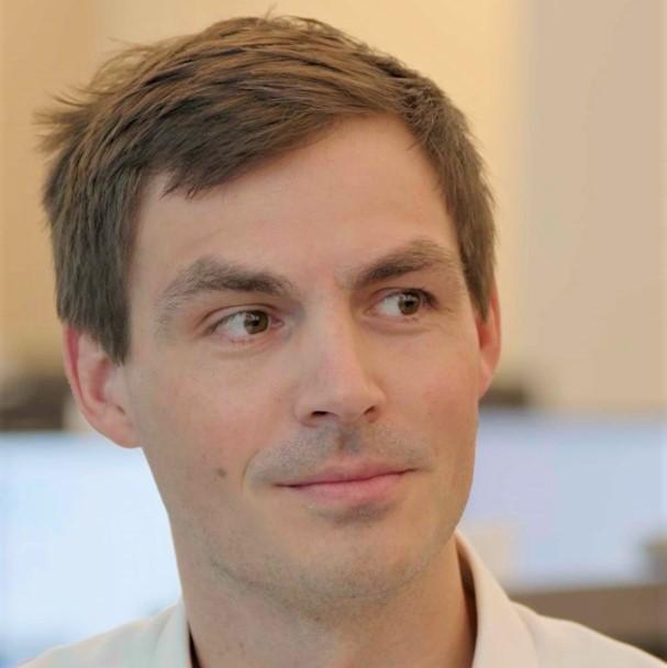 Will AI excitement drive tech stocks higher in the second half of the year? Peter Callahan, a US Technology, Media and Telecommunications sector specialist within Goldman Sachs Global Banking & Markets, discusses with Chris Hussey on the Goldman Sachs trading floor: