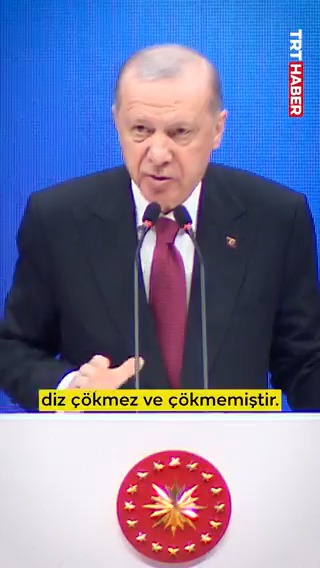 "Devletimizin toprak bütünlüğü, milletimizin birlik ve beraberliği, üniter yapımız, bayrağımız, resmî dilimiz asla tartışma konusu değildir. Ne yapılıyorsa tek millet, tek bayrak, tek vatan, tek devlet ilkelerimiz çerçevesinde yapılmaktadır.” Cumhurbaşkanı Recep Tayyip Erdoğan
