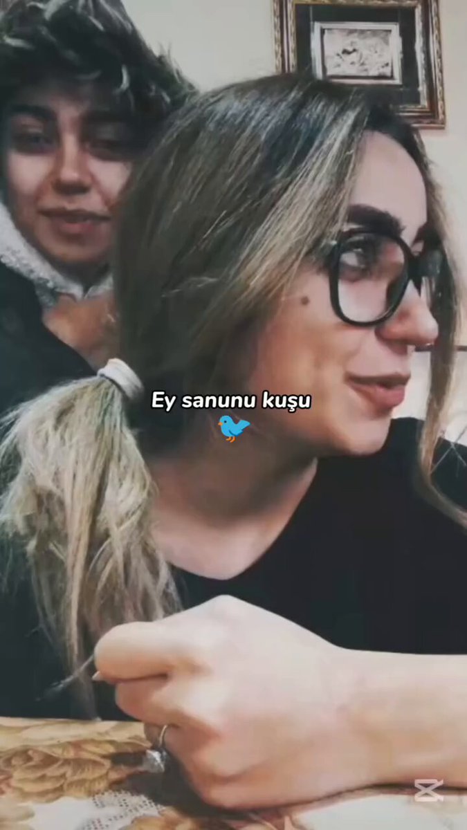 Ne Fransızca ne İtalyaca ne İspanyolca ne İngilizce ne de Almanca. Ne güzellik varsa bizim coğrafyanın dillerinde var..