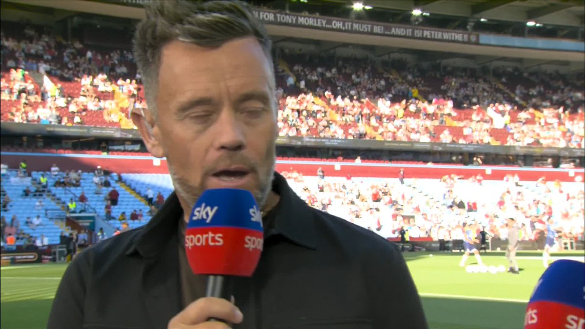 "You have to have momentum going into these games" Lee Hendrie says a win tonight for Aston Villa would "cap off a brilliant season" 👊