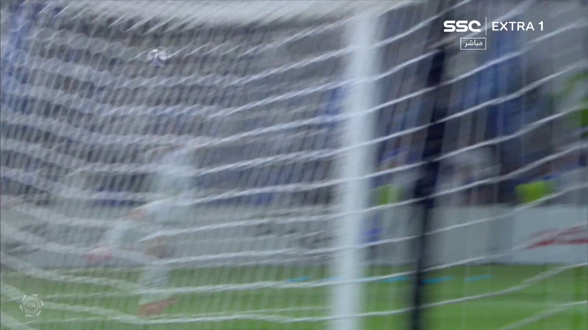 مهرجان أهداف بين النموذجي والزعيم(3-4)🤯 الهلال رفض التعادل⚪ والفتح فرط بتقدمه🔵 📺 شاهد أهداف المباراة ⬇️ #دوري_روشن_السعودي #الفتح_الهلال | #SSC