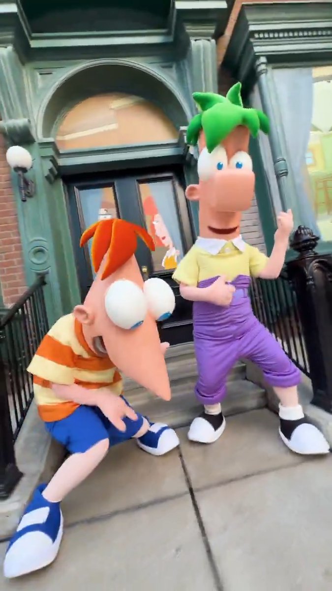 MOM! 📣 Phineas and Ferb are at #DisneyParks again!! 🤩 #CaliforniaAdventure #EPCOT