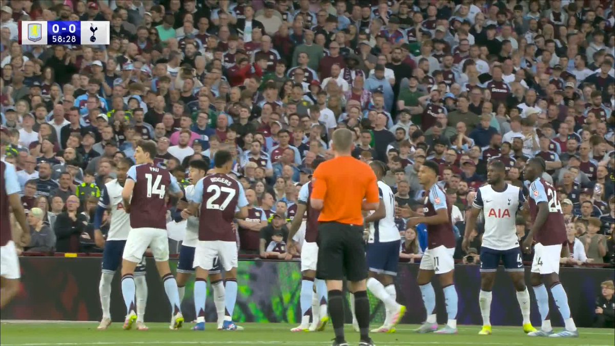 "A big breakthrough for Aston Villa!" Ezri Konsa guides the ball into the net 🔥