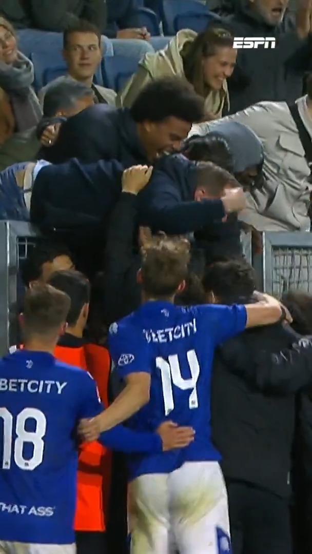 FC Den Bosch in extase door goal Sheddy Barglan ๐คฏ #camdbo