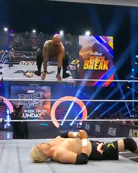 .Lightskin Kingpin was looking for an easy target, but Zach Gowen gave him a hell of a fight! Relive #AEWDynamite on MAX!