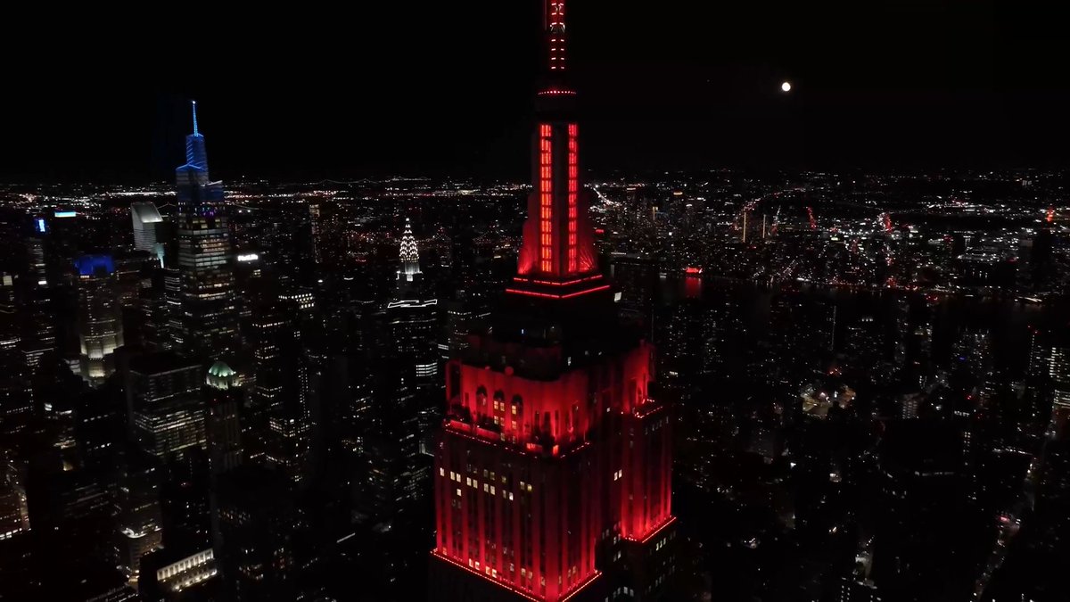 Shining in maroon tonight in celebration of Fordham University's 2025 Commencement Text CONNECT to 274-16 to get alerts on our Lights! Watch tonight's lighting here: