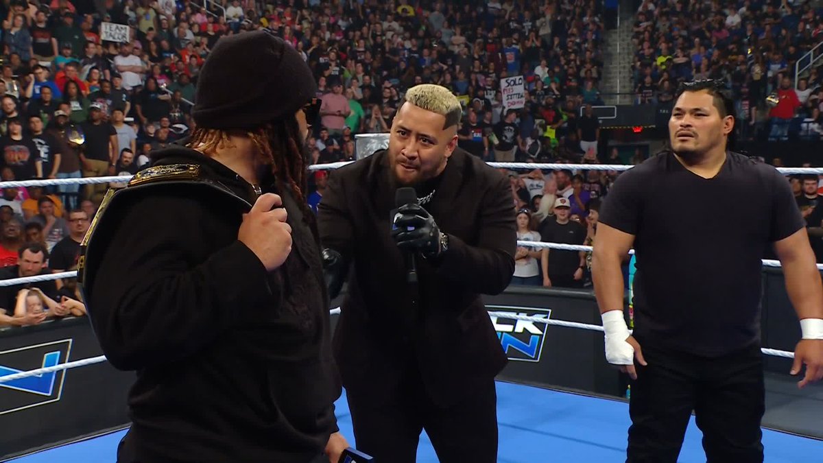 "Tell everybody how you used to say it!" Say it with your chest, Jacob!!! #SmackDown