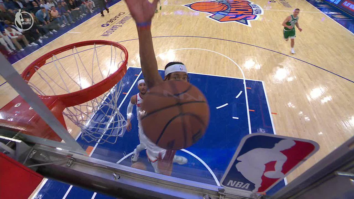 THIS KNICKS SEQUENCE GOT ALL THE STARS ON THEIR FEET 🔥