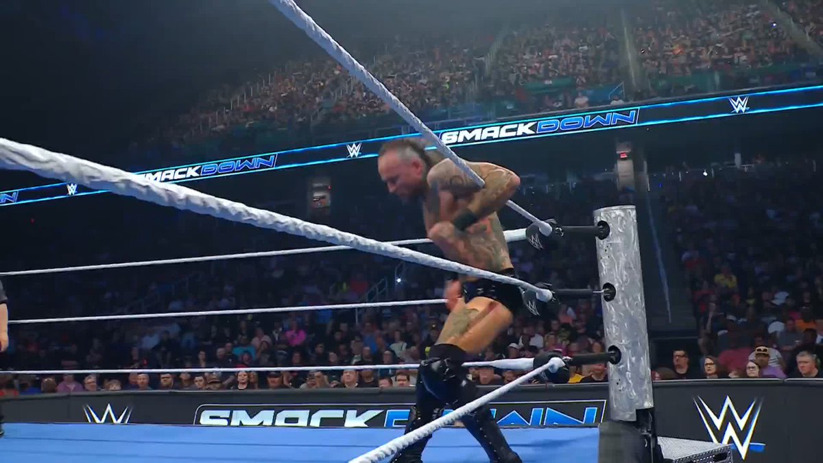 What were you thinking, The Miz?! 😳 Carmelo Hayes #SmackDown