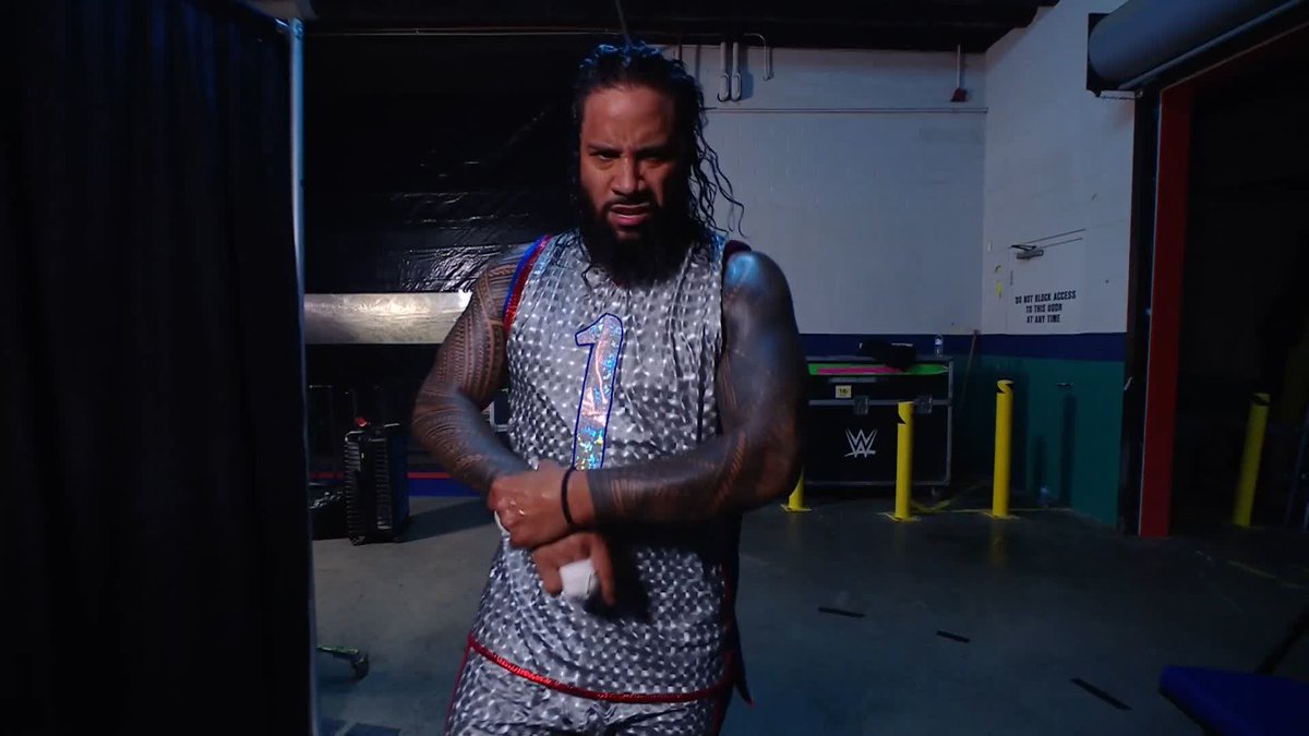 "BIG JIM WITH A BIG WIN!" Will Jimmy Uso punch his ticket to #MITB tonight?! 👀 #SmackDown