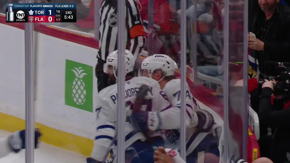 MAX PACIORETTY IS BECOMING A LEAFS LEGEND GAME 7 IS ON THE HORIZON Spittin' Chiclets