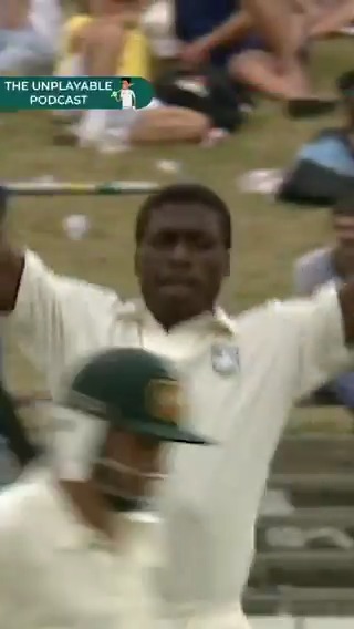 Keep that out! A stunning yorker from Curtly Ambrose takes out this week's #SaturdaySeed! 😤