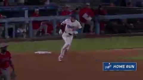 大谷翔平が第16号ホームラン💥 3試合連発！勢い止まらず 飛距離:126.8m 打球速度:184.9キロ 角度:27度 【シーズン成績】 打率.316 16本塁打 29打点 10盗塁 出塁率.416 OPS1.106 🎥Los Angeles Dodgers #大谷翔平 #ドジャース