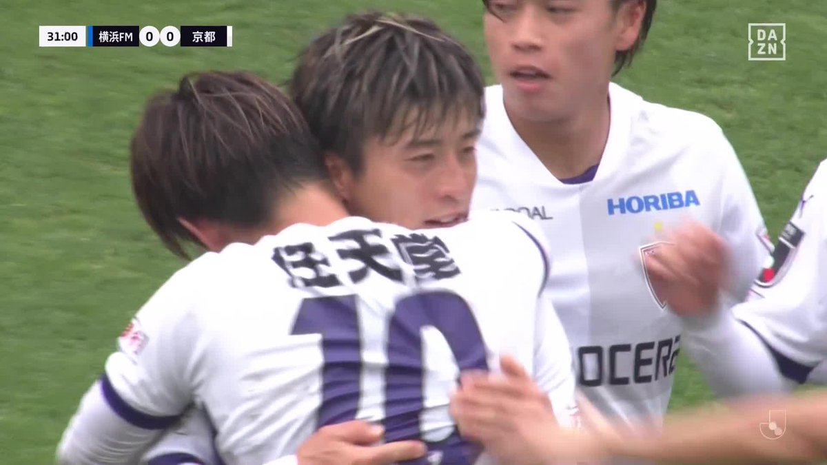 ネットを突き破る勢い 迷いなく振りぬいた右足！ #松田天馬 先制の弾丸ミドルを突き刺す🔥 🏆明治安田J1第17節 🆚横浜FM×京都 📺 #DAZN LIVE配信中 #Jみようぜ #Jリーグ #横浜FM京都