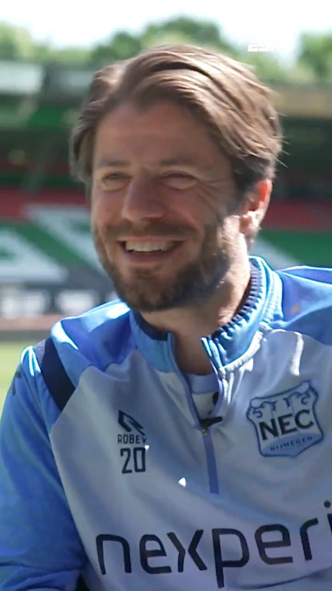 Lasse Schöne verwacht geen emotioneel afscheid van het profvoetbal 🔚 "Mijn zoon zei al: pap, je gaat écht niet janken. Dan word ik gepest op school" 😅