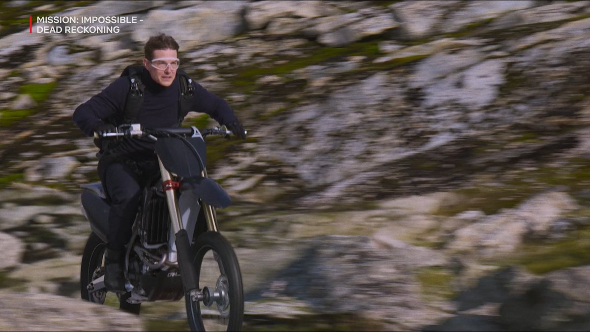 One sun, one moon, one Tom Cruise.