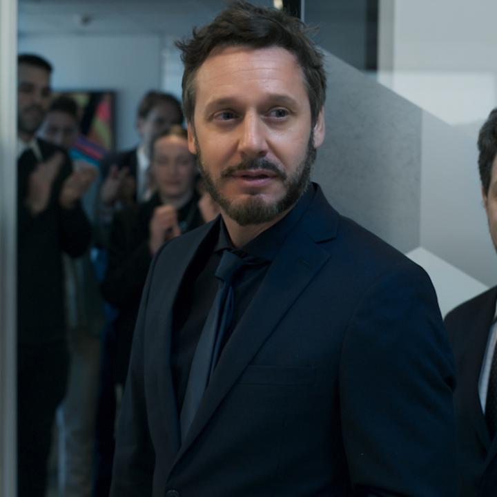 Benjamín Vicuña y Julieta Díaz protagonizan “Corazón delator”. 30 de mayo, solo por Netflix👇🏽