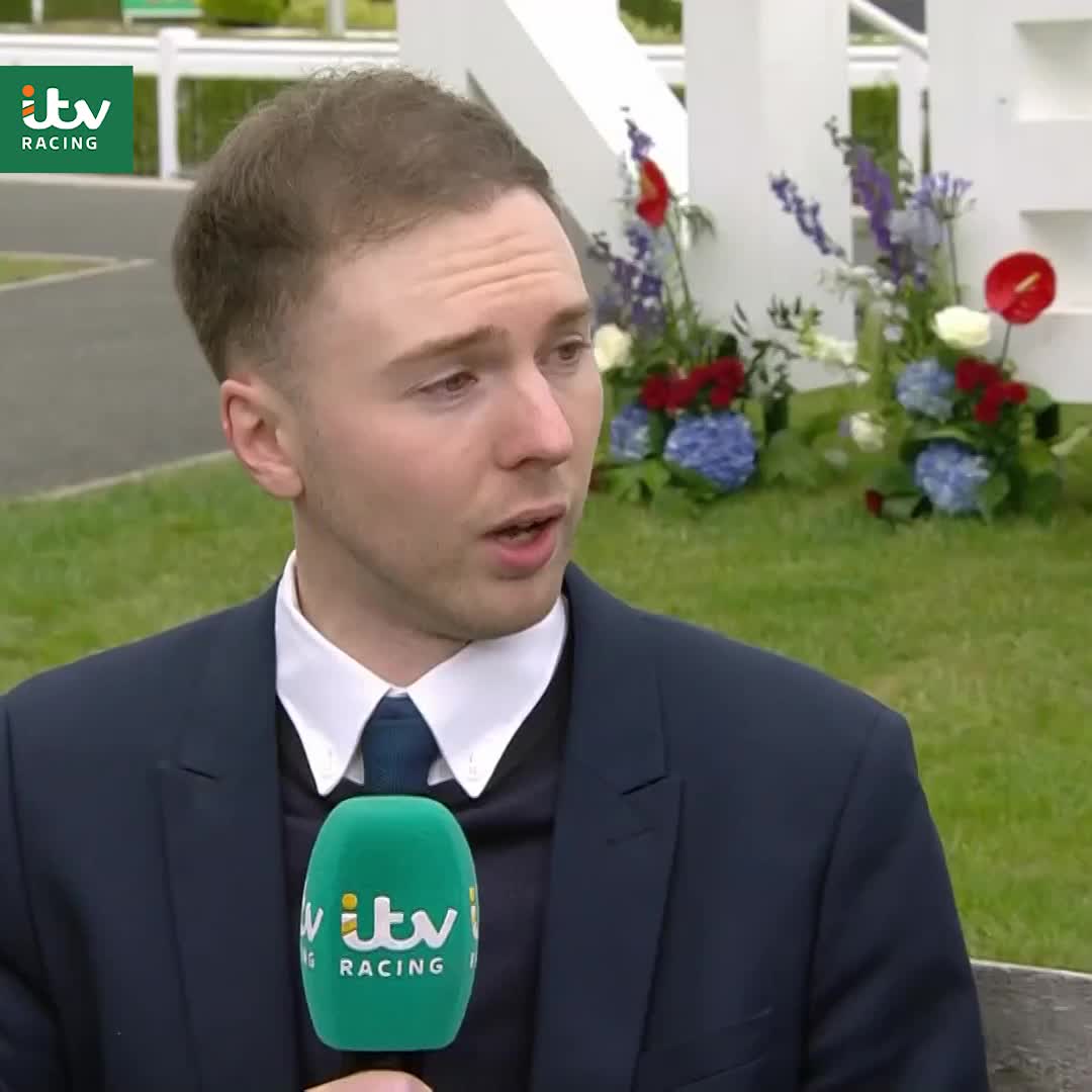 This is why you need to watch The Opening Show! Tom Collins with another successful tip this time with Arabian Leopard! #ITVRacing | Tom Collins