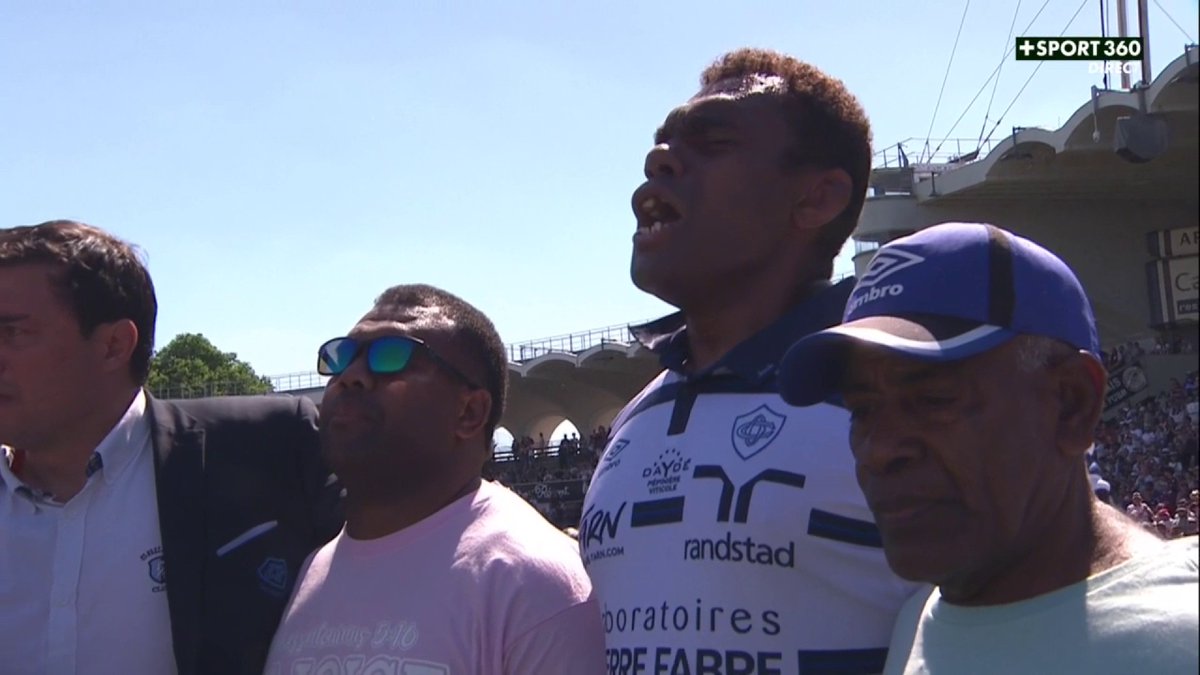 La belle communion entre Castrais et Bordelais en l'hommage de Josaia Raisuqe 🥺👏 Castres Olympique #UBBCO | #TOP14
